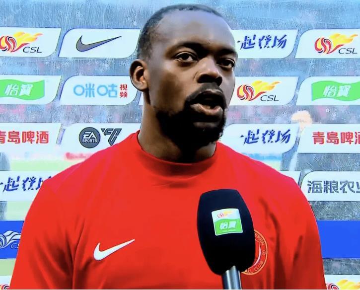 攻进辽宁铁人队中超首粒进球的姆本扎赛后采访时说：这场比赛并不容易，整场比赛下来，