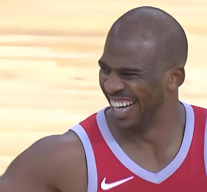 快船被淘汰后，保罗发推了，老炮是真记仇啊！今天快船被勇士淘汰后。有人高兴也有