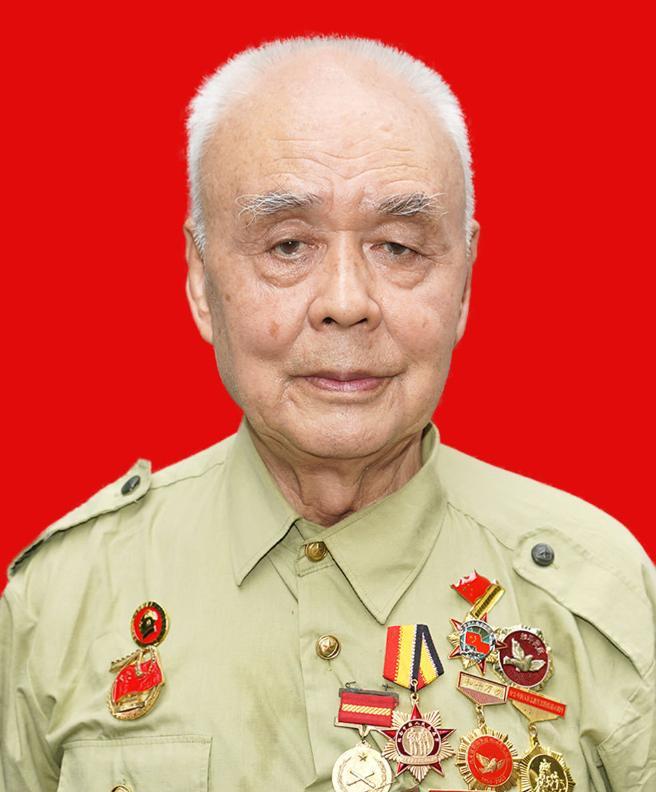 1952年，上甘岭战役中，美军正在发起进攻，唐章洪突然尿急，他竟尿在迫击炮上，谁