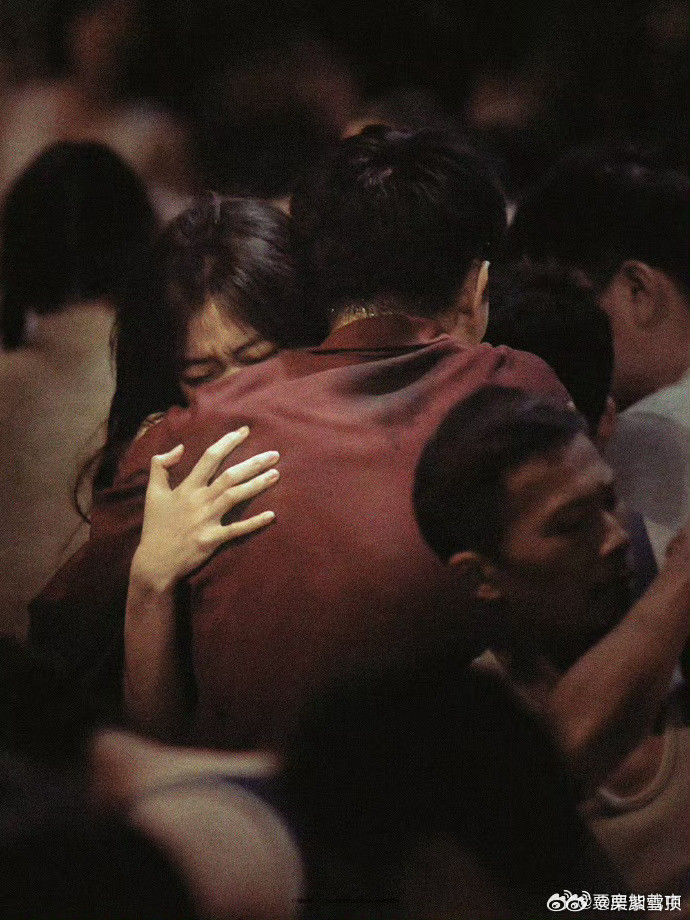 陈飞宇吃到了身高的红利陈飞宇188的身高终于在《纯真年代的爱情》发挥到极致了方