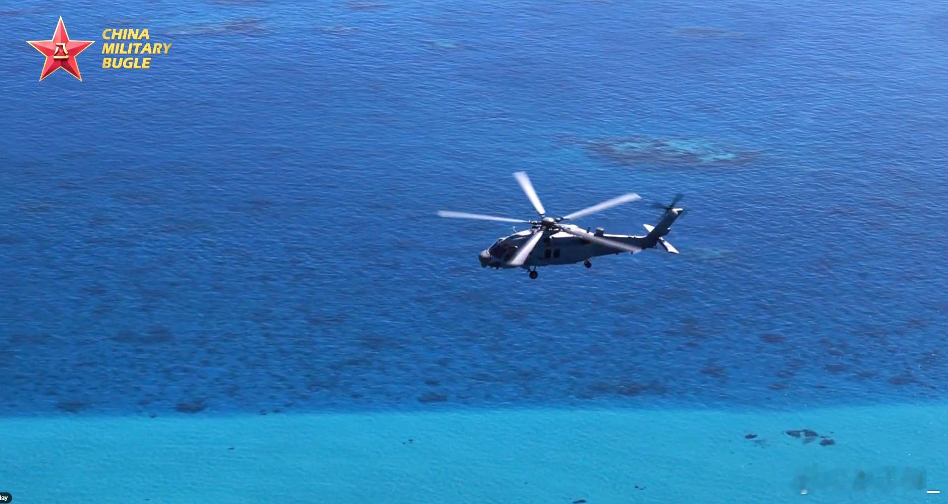 Z-20J在黄岩岛上空演训南部战区位黄岩岛领海领空联合演训