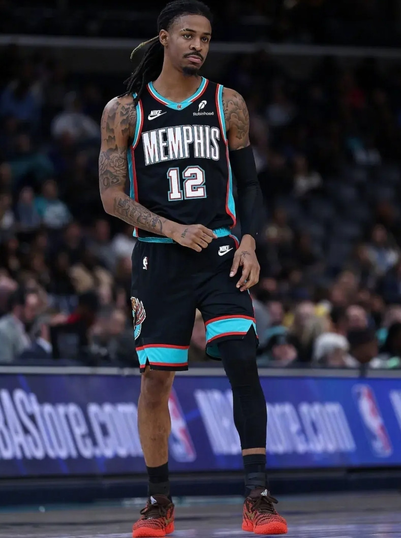 枪王要砸灰熊手里了！NBA记者SeanDeveney发文称，灰熊希望在不需要