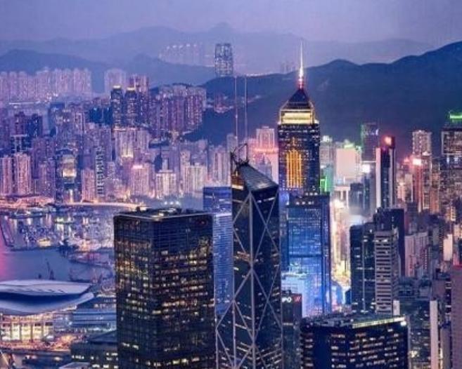 香港凭什么财政独立？说白了，香港政府不靠中央财政拨款，也不需要地方债融资，甚至不