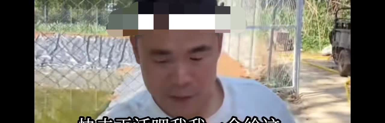 阿杜说没法跟粉丝聊天了李佳住院打针，阿杜在家也不咋干活，天天往手机跟前一坐，