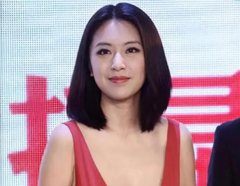 当年姜文那部斩获六亿多票房的《让子弹飞》里，蹲着周润发和葛优这样的大腕，可电影上映后全网发了疯一样搜