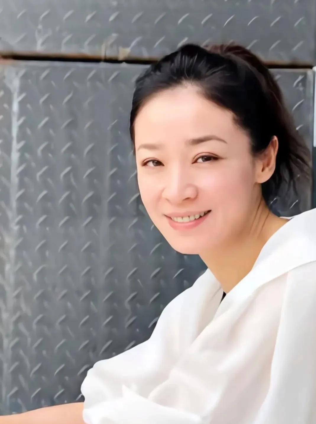 6月3日，陈赫的饭局可太有料了！51岁“黄金配角”李乃文破天荒带着导演妻子杨婷