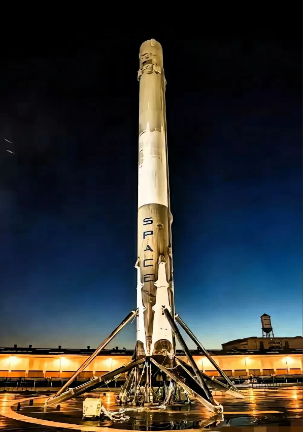 美国火箭发射突遭停电中断！7月23日，美国太空探索技术公司（SpaceX）