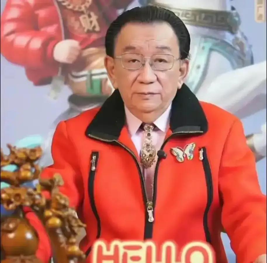 天津饭局，侯耀华被晾成空气同行坐满三桌，没一个人起身打招呼。有人递筷子，绕