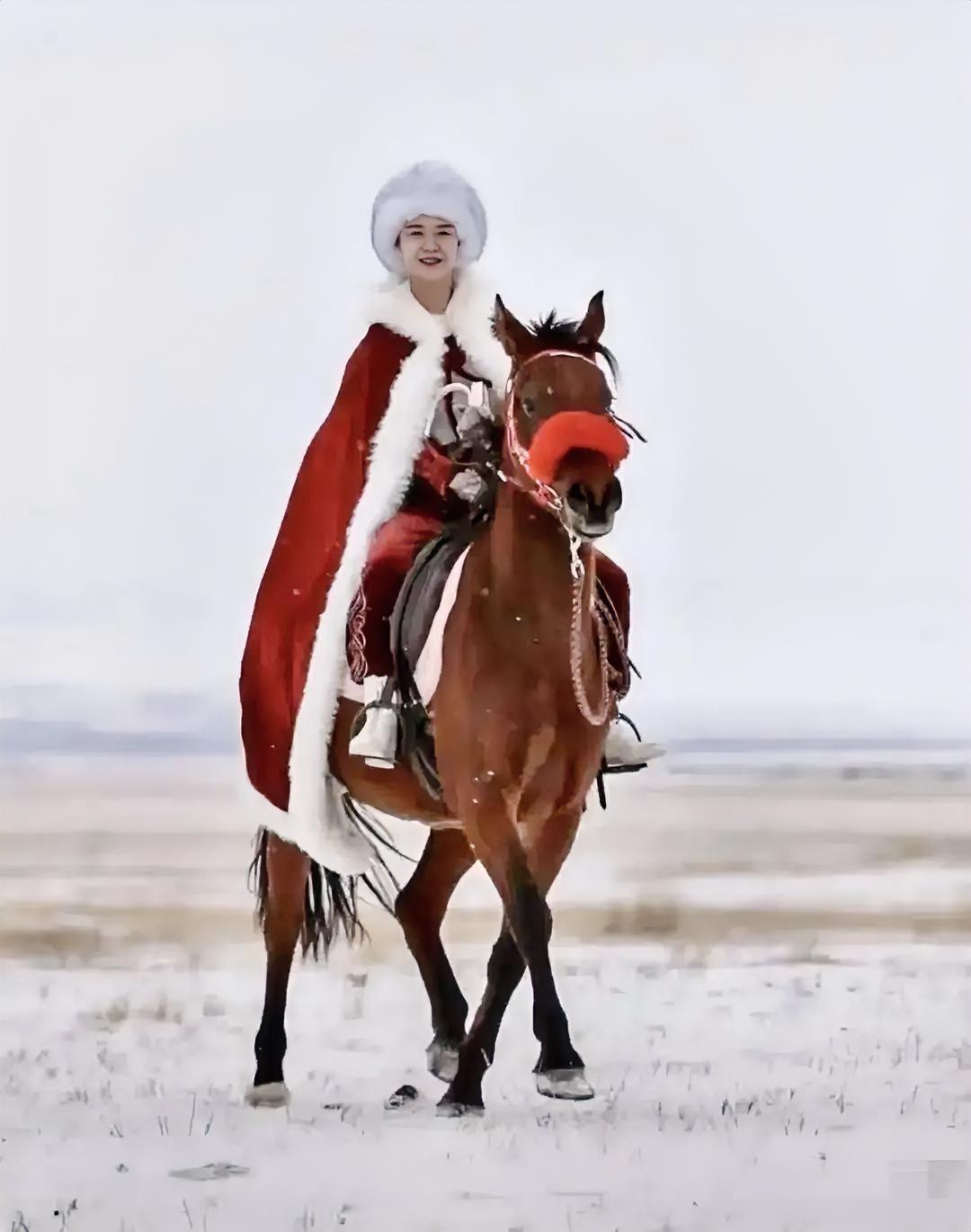 贺娇龙曾说:我的目的不是成为网红，而是实实在在地将流量转化！如果一定要被扣上