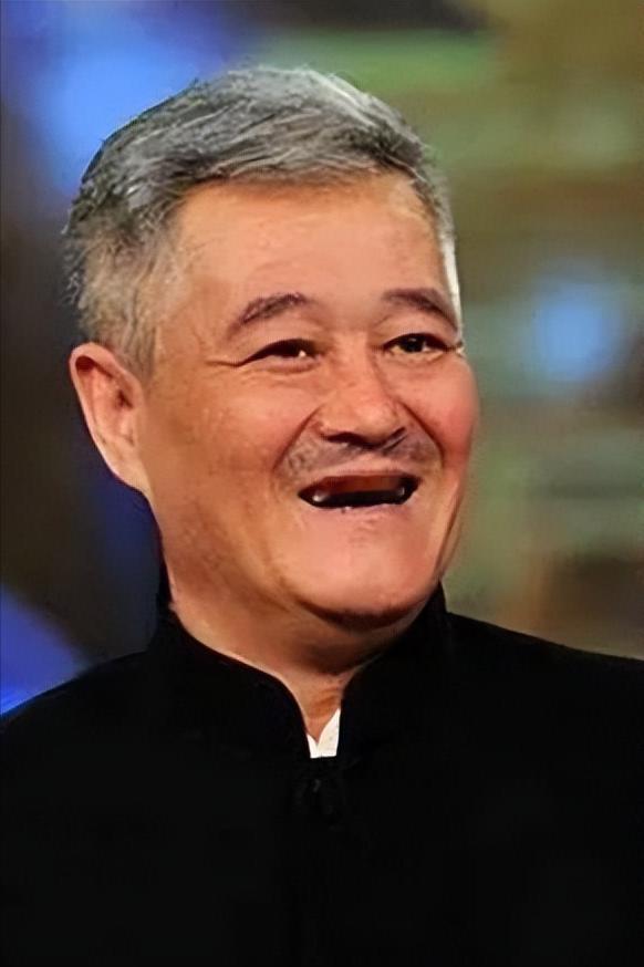 1991年，走红后的赵本山向妻子葛淑珍提出离婚，葛淑珍说：“离婚可以，那