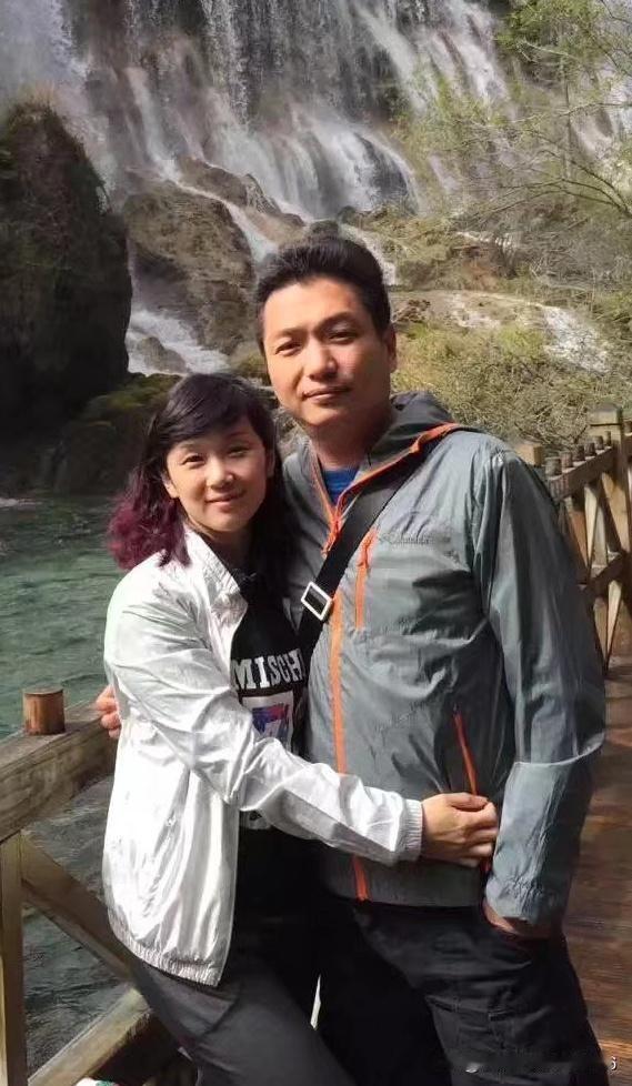 你觉得中年人的压力主要来自哪里中年人的压力主要还是家庭的负担和社会发展工作的