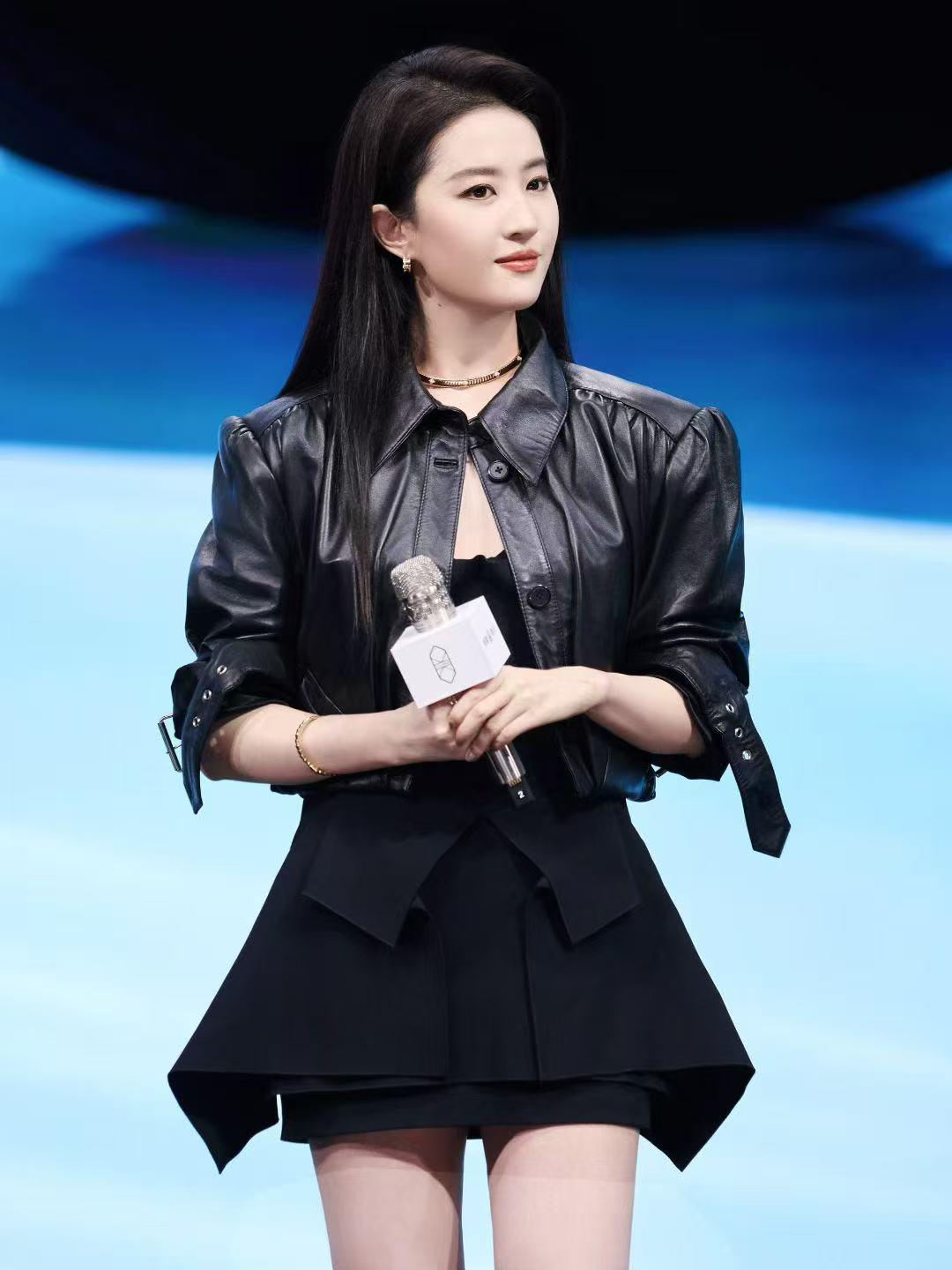 双强协同的兑现！智界11月交付破万，2.0体系力显成效智界11月交付再破万台，