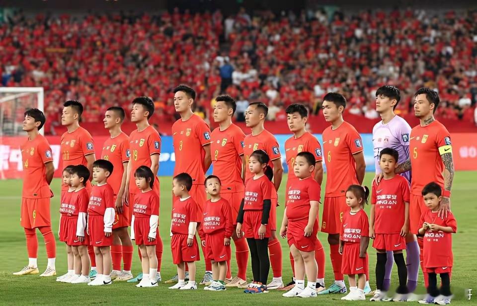 董路不应该炮轰青训体系，让自己变成众矢之的，董路因为和王晓龙的事情，开始炮轰现在