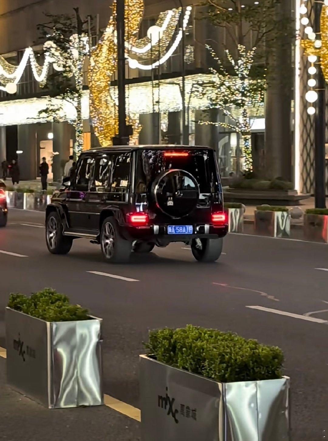 好想拥有属于自己的一辆奔驰大G​
