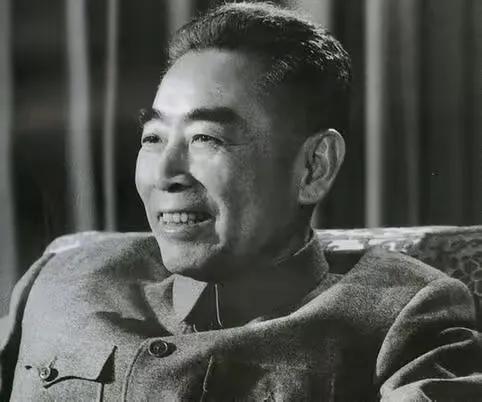 反对分等1964年初，摄影师跟随周总理出访亚非欧十四国安全胜利