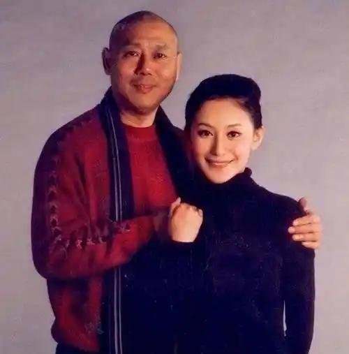 1991年，身家就已经过了亿的李诚儒正站在人生的风光顶点，转过年就把陪自己熬过低