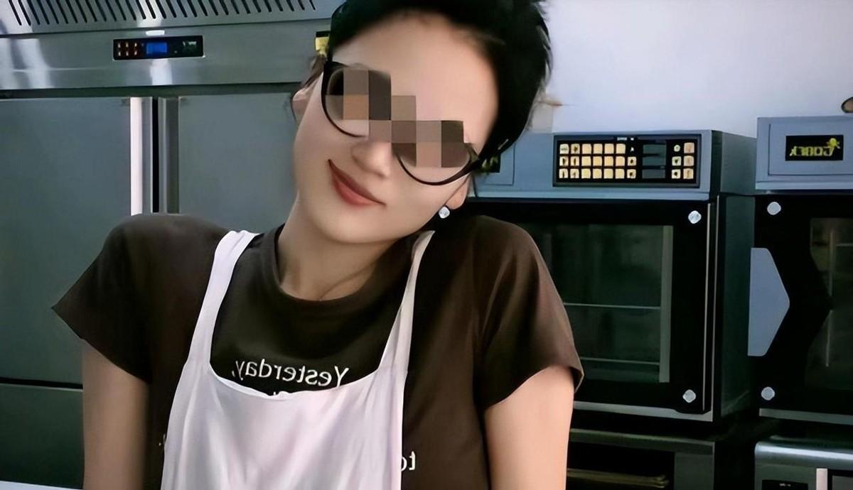 江苏启东一家网红甜品店的33岁老板娘，背着踏实经商的丈夫，与店上18岁的暑期兼职