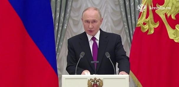 当地时间2月25日，普京突然向全国宣布了一个坏消息，说有一批
