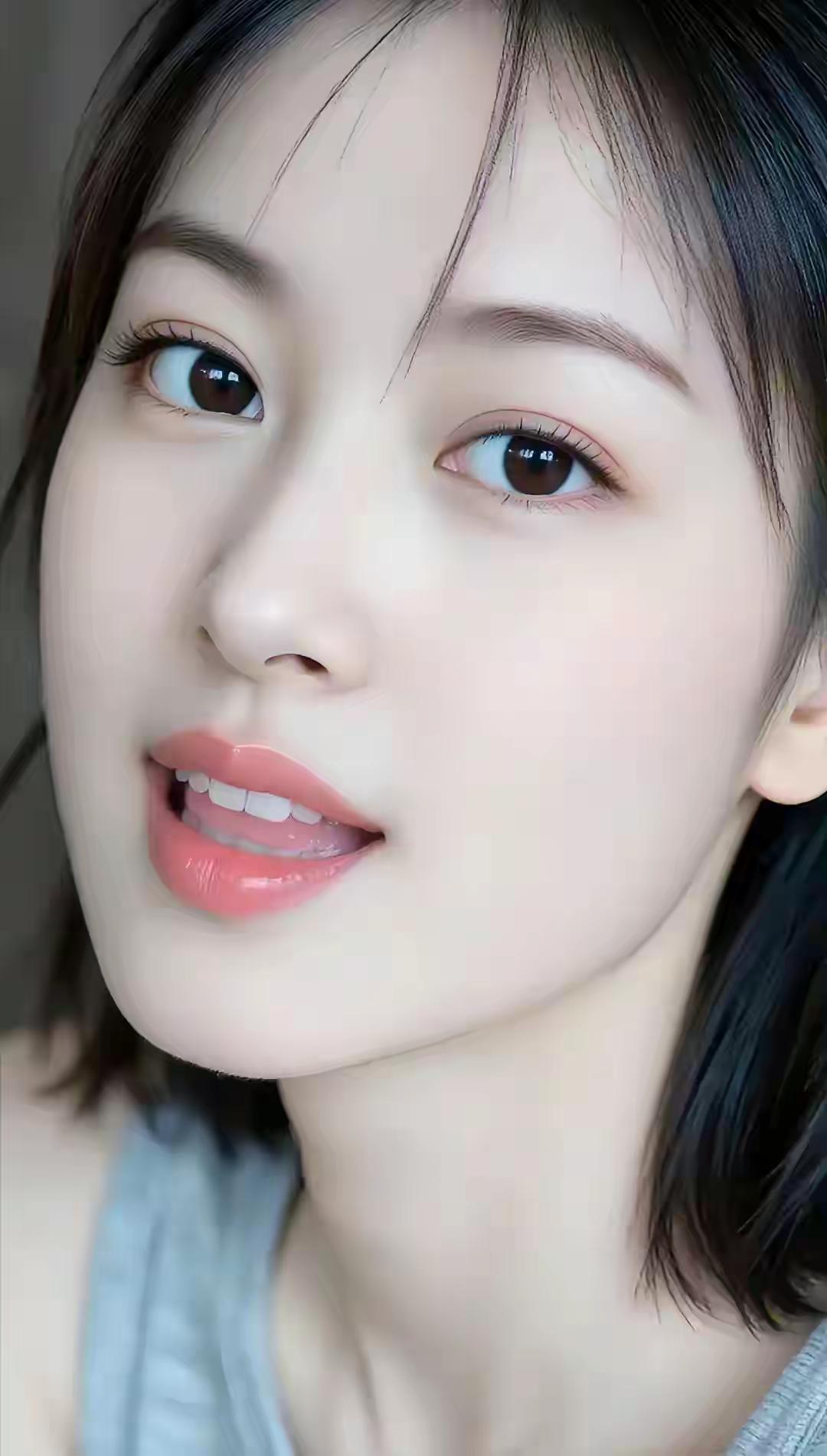 元气少女，甜美笑容，清新自然！🍀🌸🌺