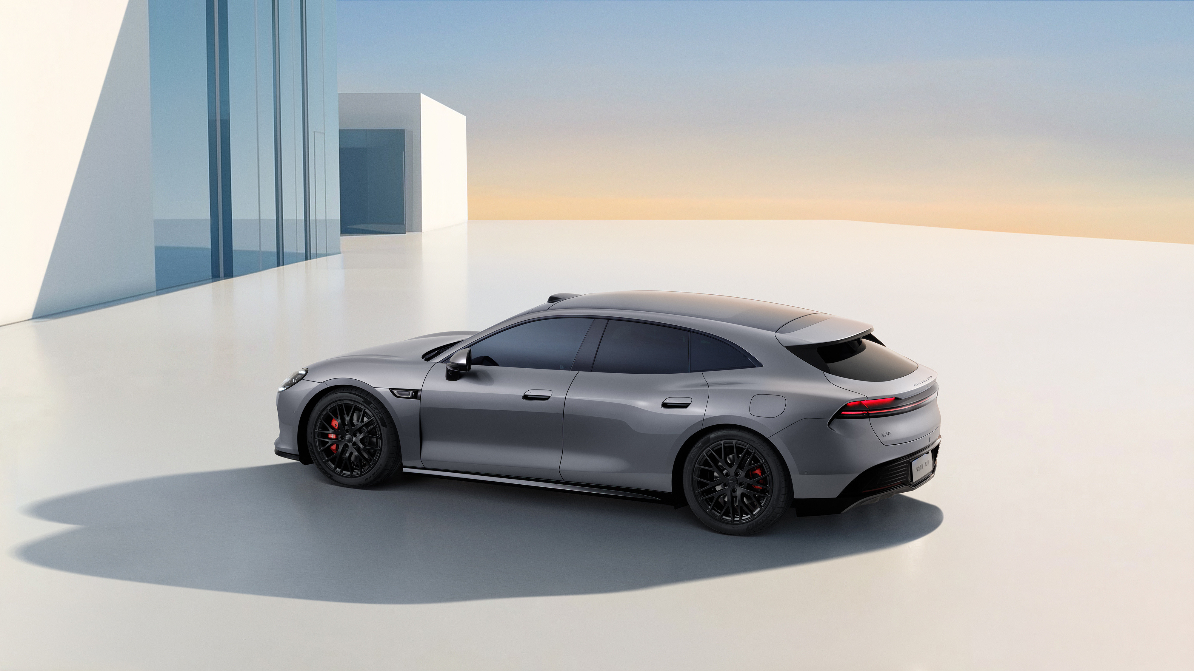 启境首款车型GT7来了，官方定位智能猎装车型我觉得外观还是非常不错，特别是这个尾