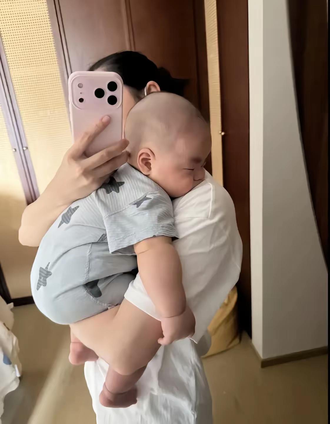 怪不得现在离婚率这么高。我表妹今年42，跟她老公过了15年，去年把婚离了。原因说