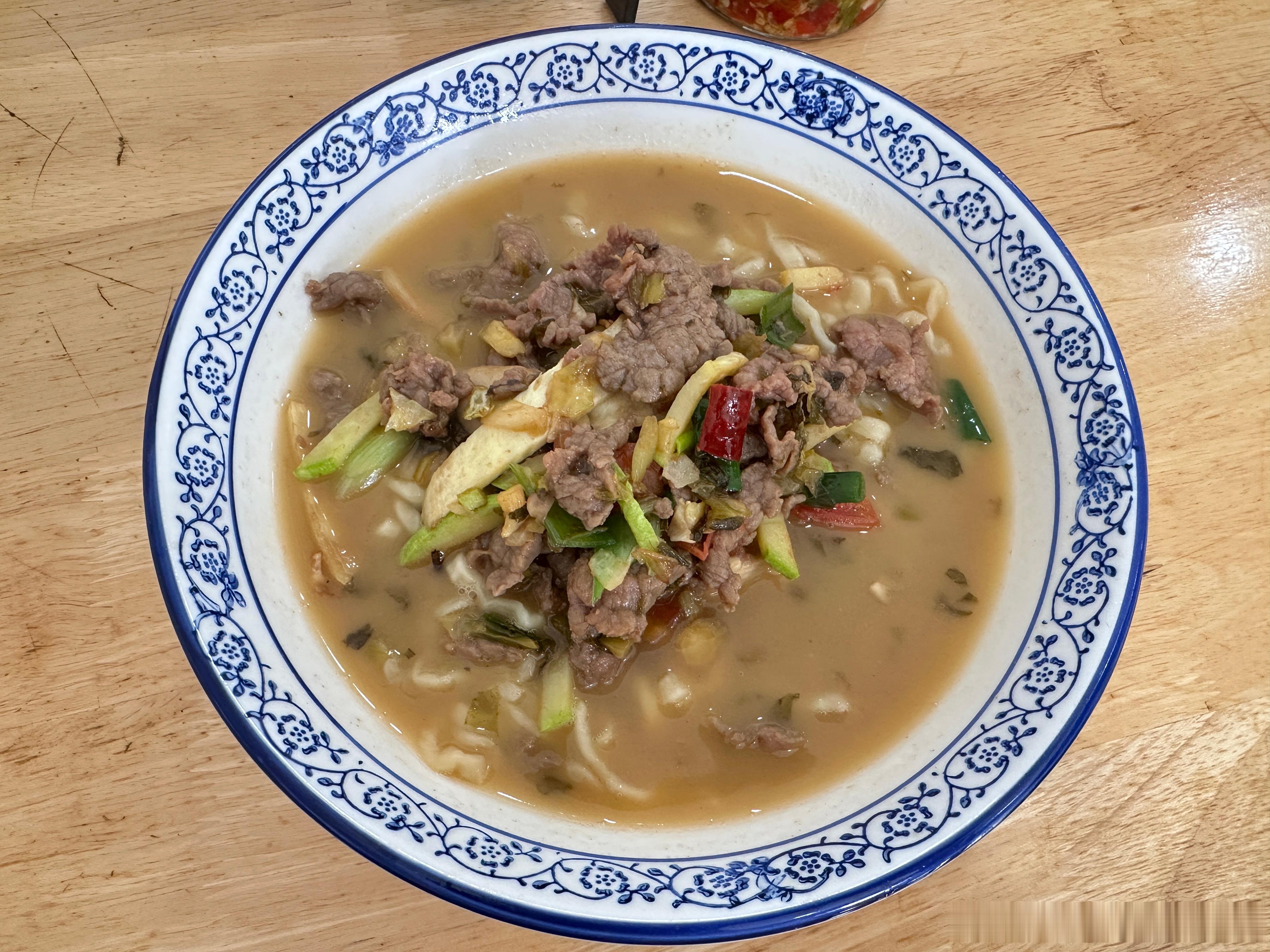 老外来中国，还让他请吃面了🍜[捂眼睛]​​​