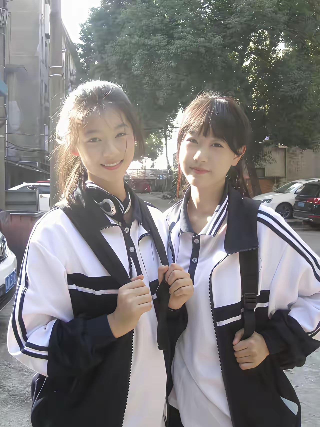 校园风少女穿搭