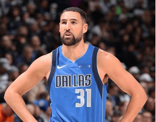 克莱汤普森1800万的合同竟然成了垃圾合同本赛季克莱汤普森场均出场21.3分