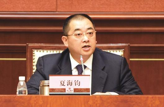 恒大系系列案件作出一审宣判，许家印，许家印的两个儿子及一些高层56名被告人判刑，