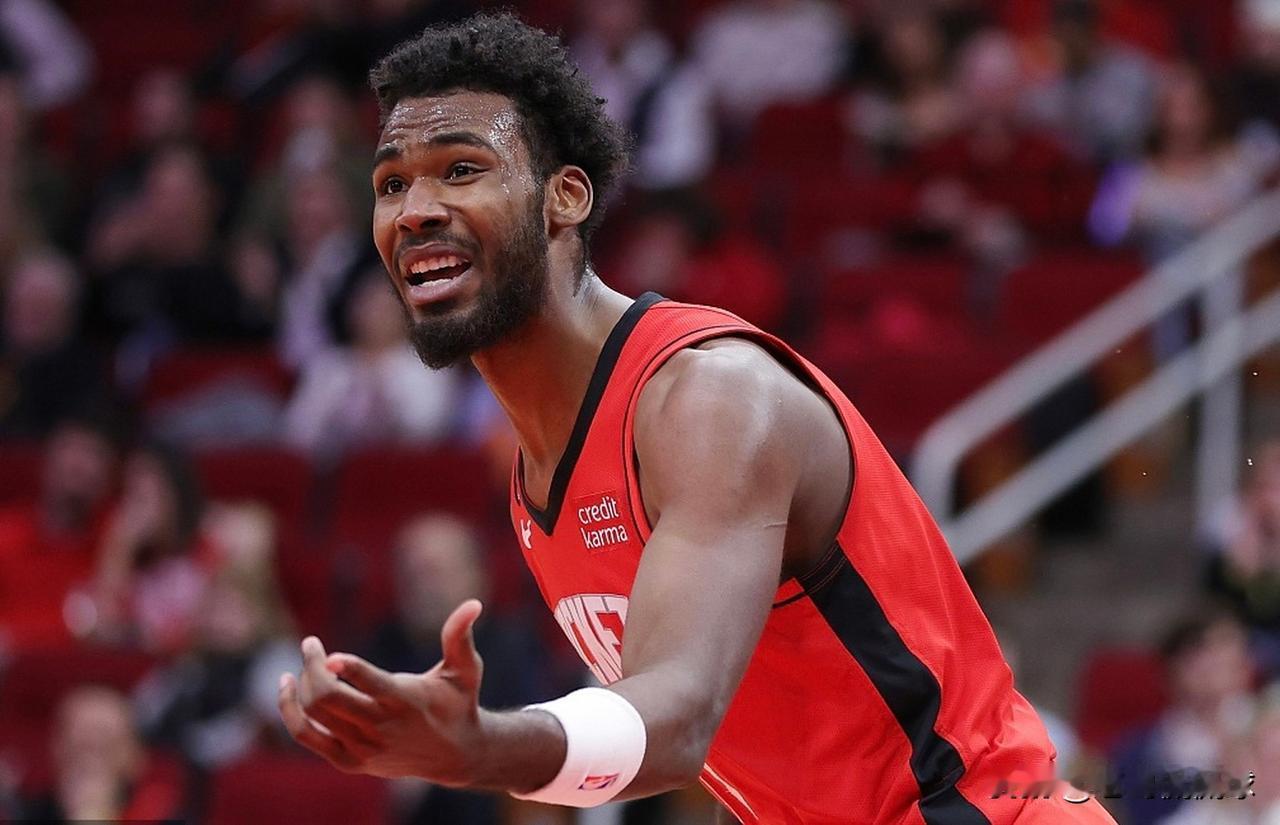 下面是一条关于火箭大将伊森的好消息！今天火箭将会在客场挑战实力强大的掘金，值得一