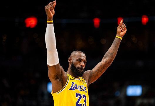 詹姆斯控制了裁判？控制了联盟？湖人险胜太阳的裁判报告已给出铁证，某些黑子却仍睁