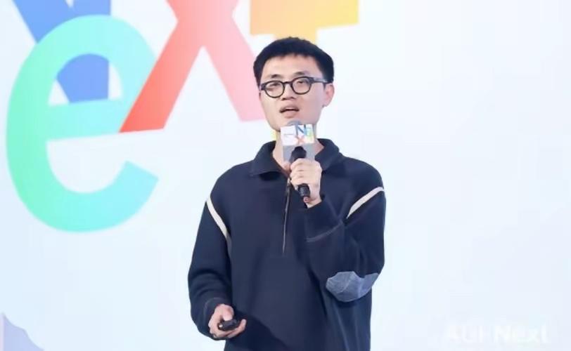 deepseek的梁文峰聪明还是阿里千问的林俊暘聪明呢。我想都差不多。只不过