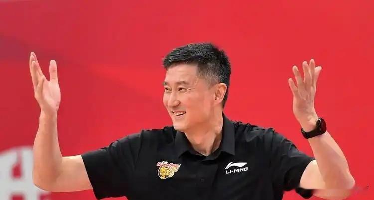 如果杜峰没有续约广东，那么将会是广东队的一大损失。虽然广东队本赛季止步