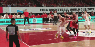 尽管日本男篮在上半场领先中国男篮14分，但是等中国男篮的下半场恢复正常，并凭借实