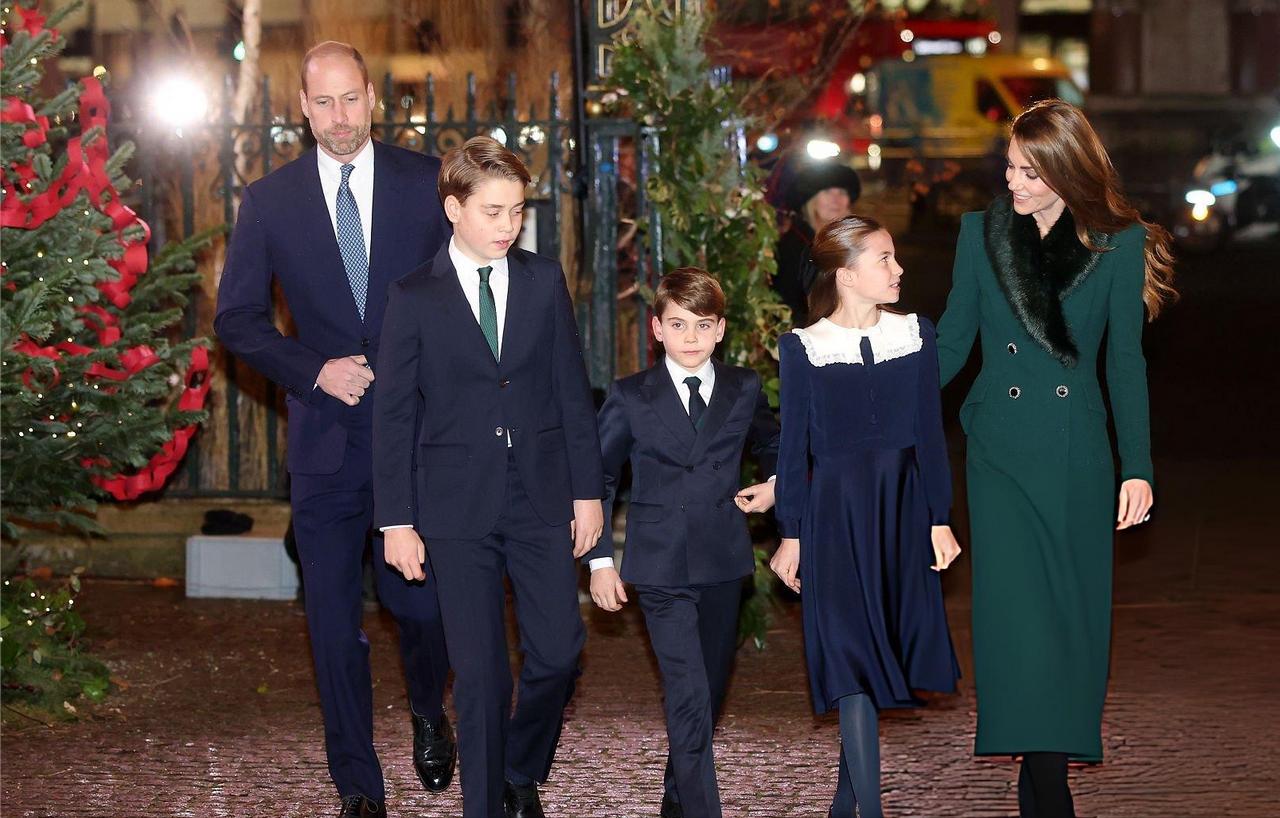 不亏我熬夜等待，终于又看到威尔士一家五口的画面啦！今天，是凯特的代表活动，一年