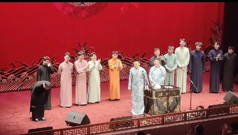 【张九南如愿以偿成为队长，成立演出这个行为有待改进，你怎么看？】近日，德云社相