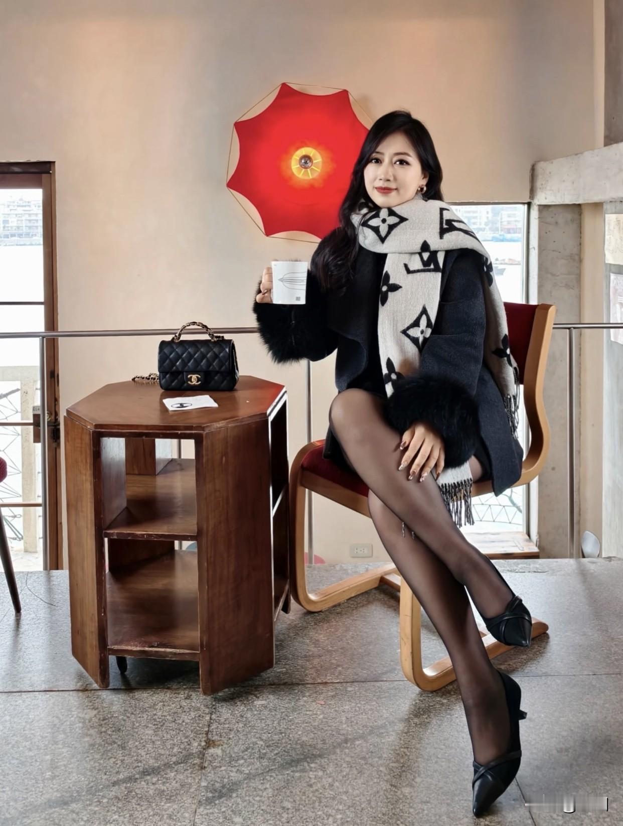 纯天然美女长啥样子纯天然美女各有各的美，她们用自然的容貌诠释了美的多样性。