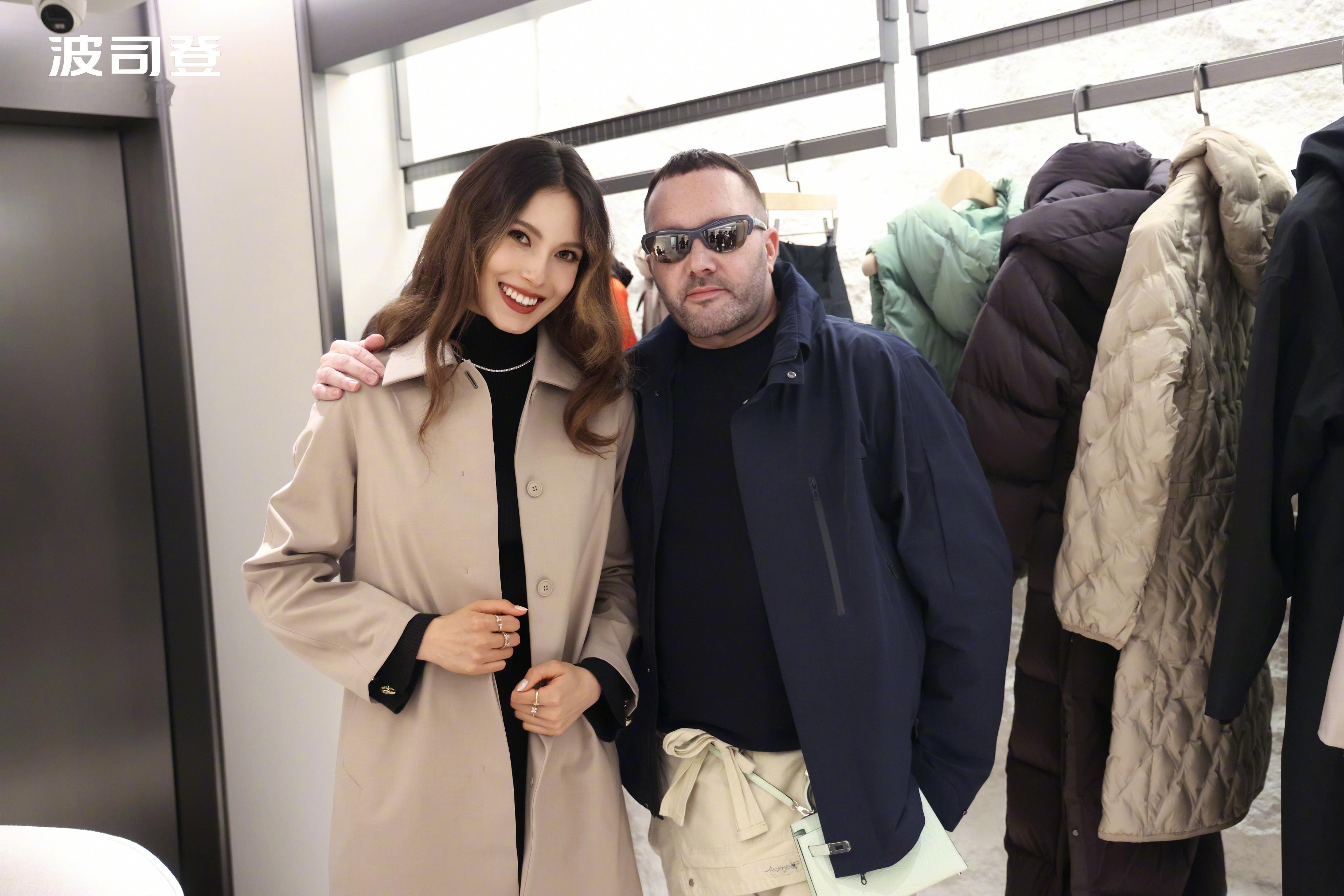 KimJones中国时尚圈首秀英国殿堂级设计师KimJones携手中国羽绒服