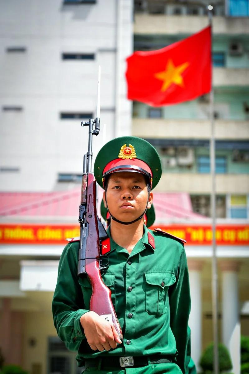 越南仪仗队使用56式7.62毫米半自动步枪。