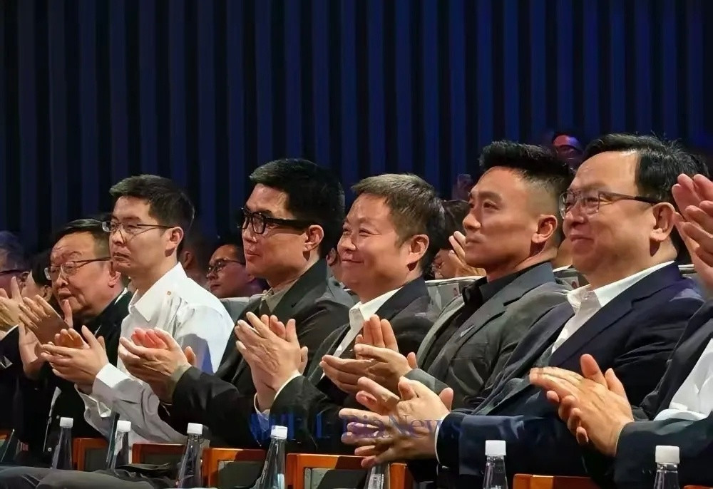 新小米SU7，用了比亚迪最新的二代刀片电池了吗？应该是没用比亚迪二代刀片电池！只