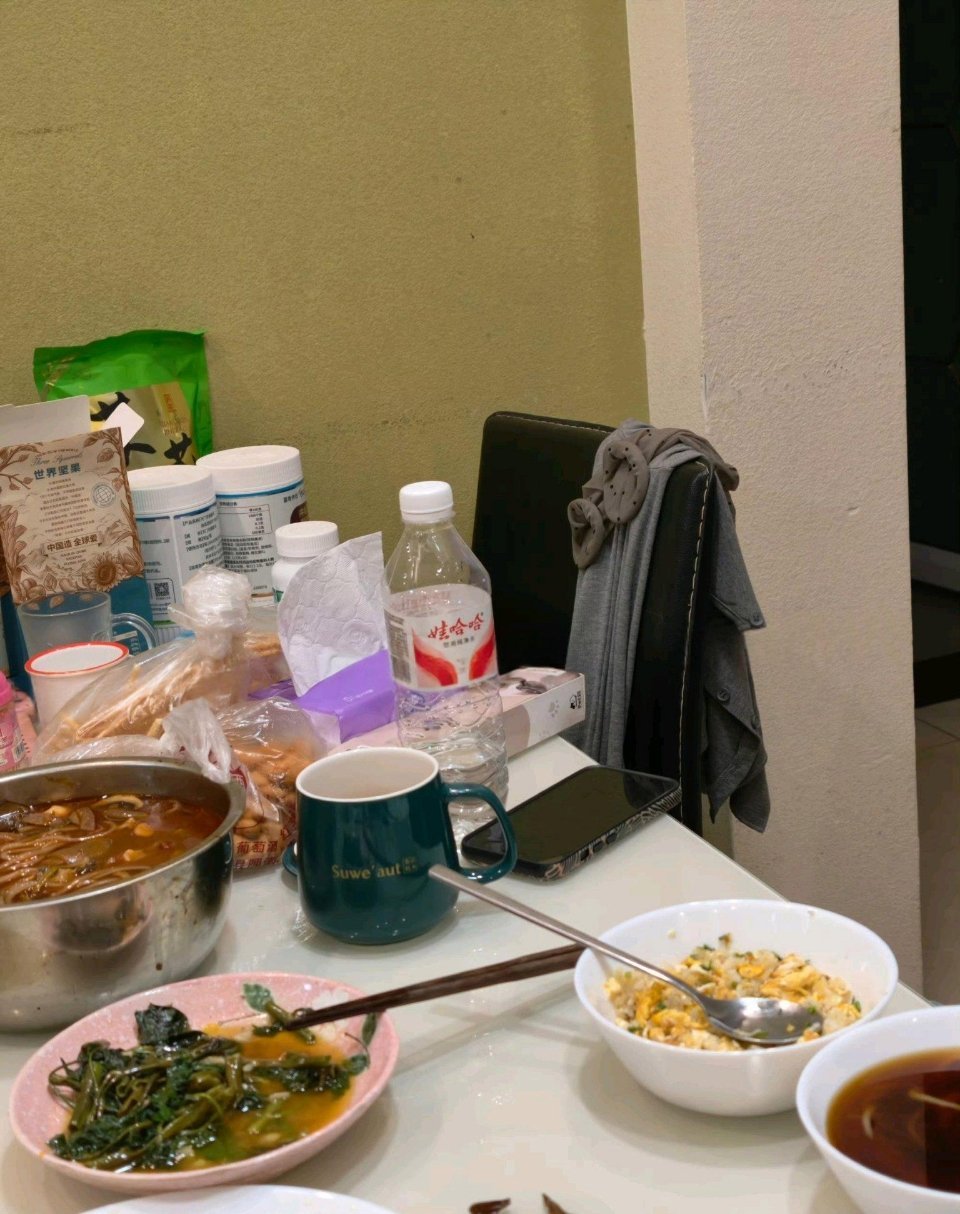 婆婆吃个饭就不能注意一下个人卫生么？