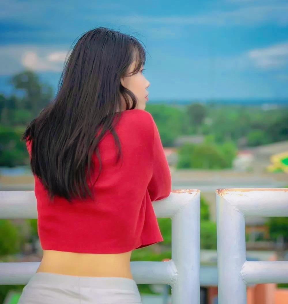 刘震云说：“混社会，有三怕，一怕寡妇睡觉，上面没人罩着；二怕妓女睡觉，上面频繁换