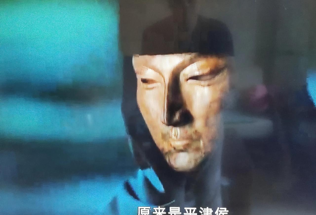 《藏海传》面具人不要猜了，不是皇帝，更不可能是平津侯，也不是铁面生，而是……冬