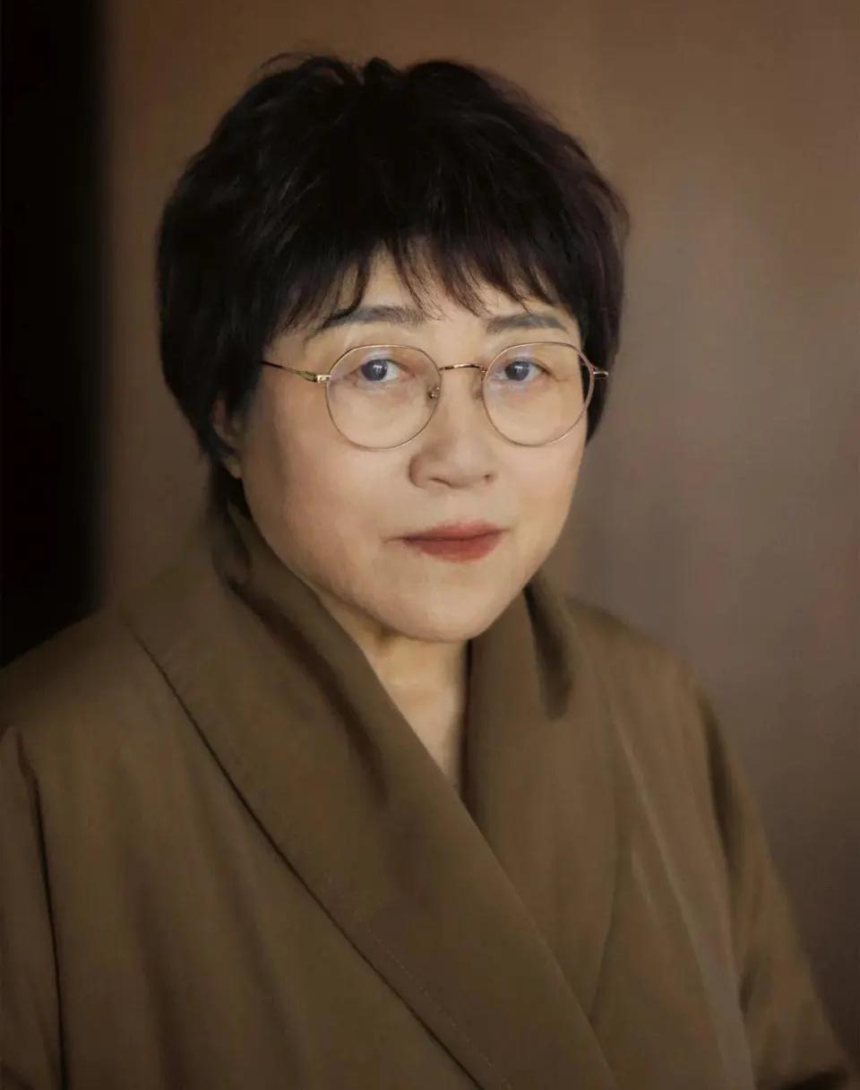 一位资深性学家研究发现：“人老了也需要性的，性是人类最原始的冲动和欲望，有时候男