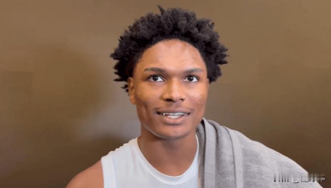 这就是默契！阿门谈跟申京完成空接配合：“申京给我传了一个空接，那是一个很漂亮