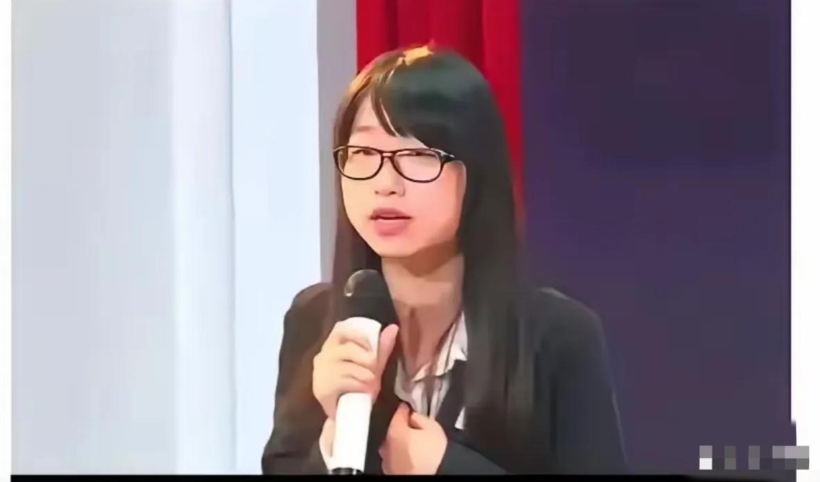 文案事件发生后，余思月可能要面临3个窘境：1、不得不辞职：毕竟工作上出现这么大