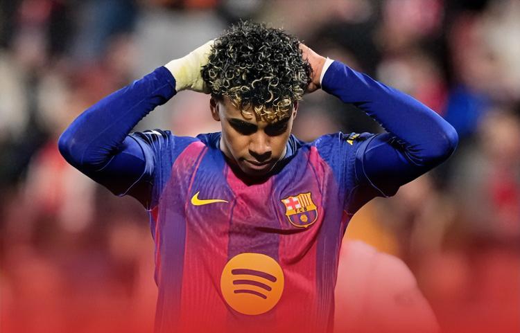 亚马尔：是不是觉得拉菲不该让你点球？？？拉菲尼亚：让点？能信是你状态还没恢复吗