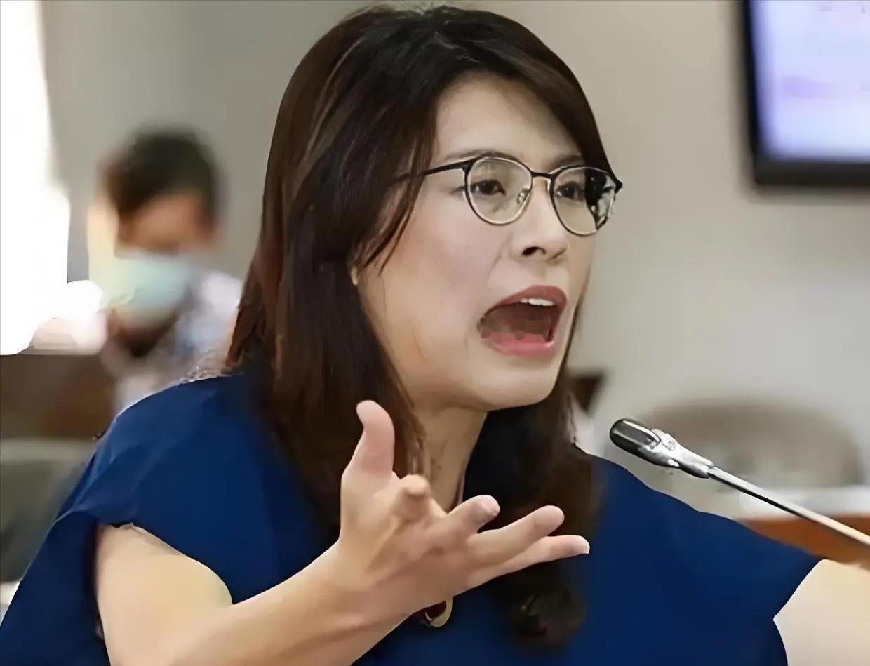 台湾传出好消息！郑丽文作出重大表态！ 近日，国际媒体对郑丽文的专访引发全球关