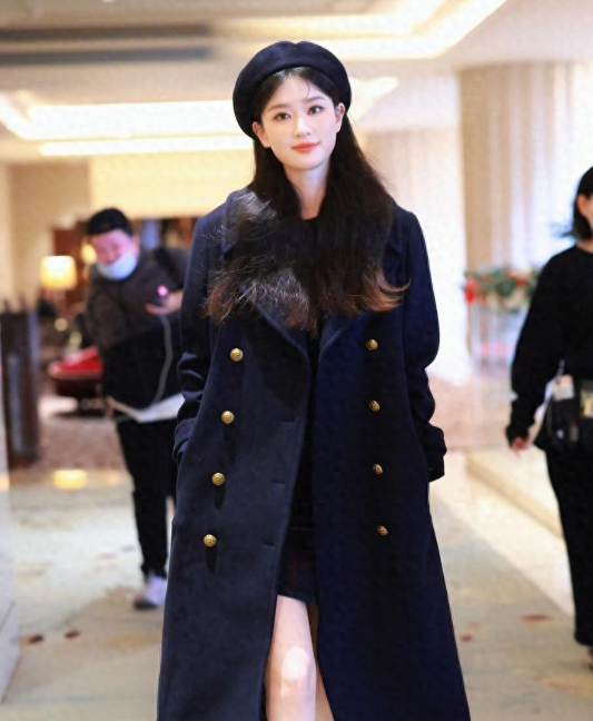 乔欣婚后生活曝光:与男方爷爷奶奶温馨约会