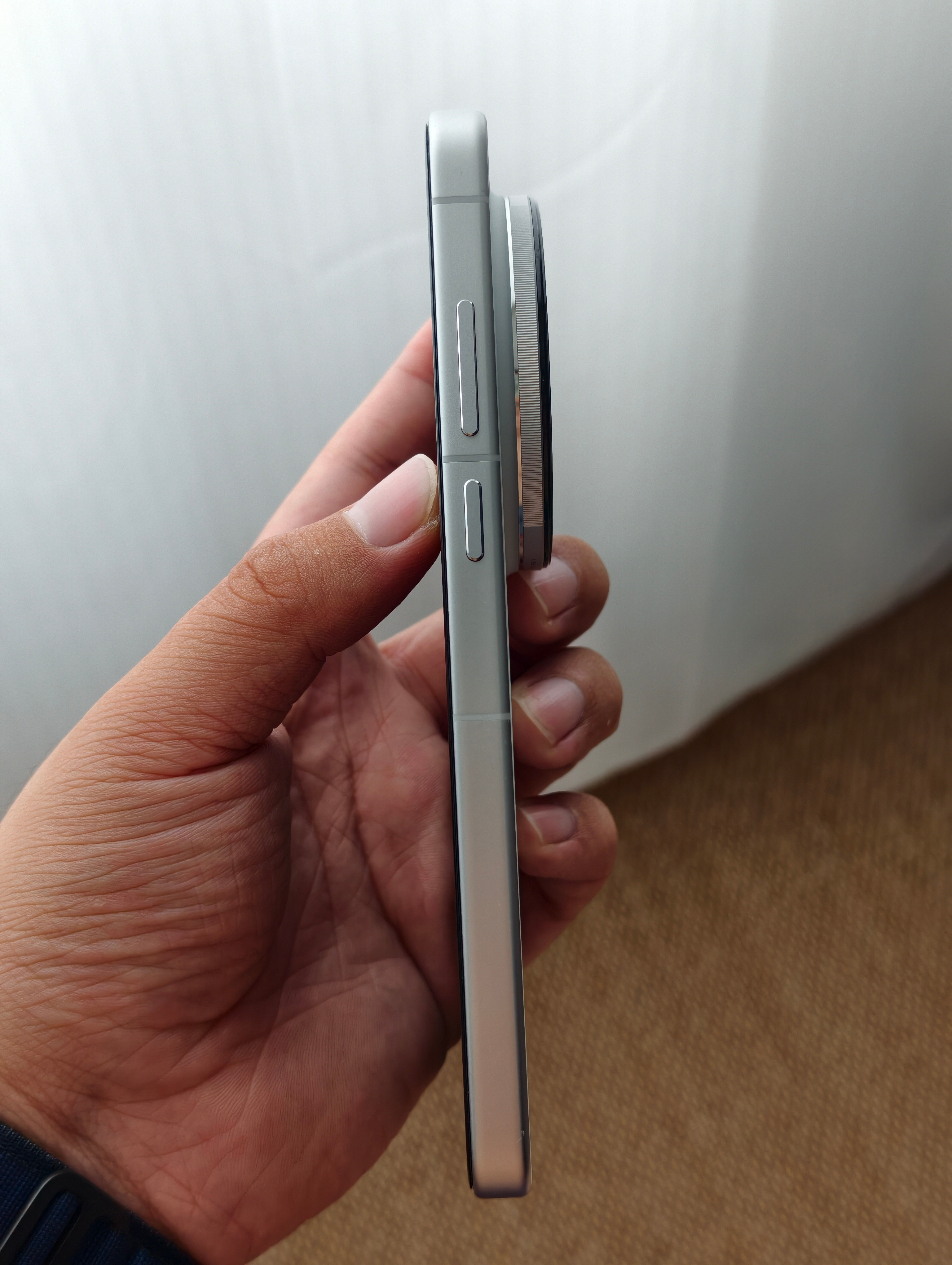 突如其来的原味儿～自费购买的vivoX300Ultra16+1T卫星通讯版无划痕